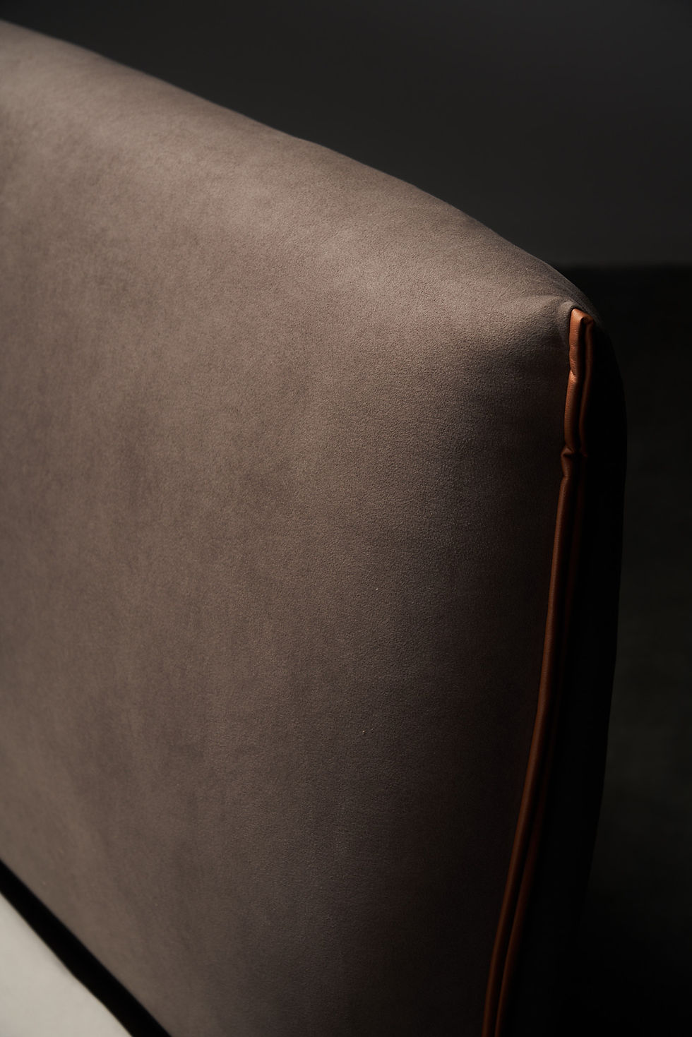 Thumbnail: Coffee Colour Luxury Italian Beds Elysian - D273 Zoomed View