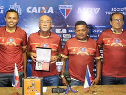 RESGATANDO A MEMÓRIA TRICOLOR.