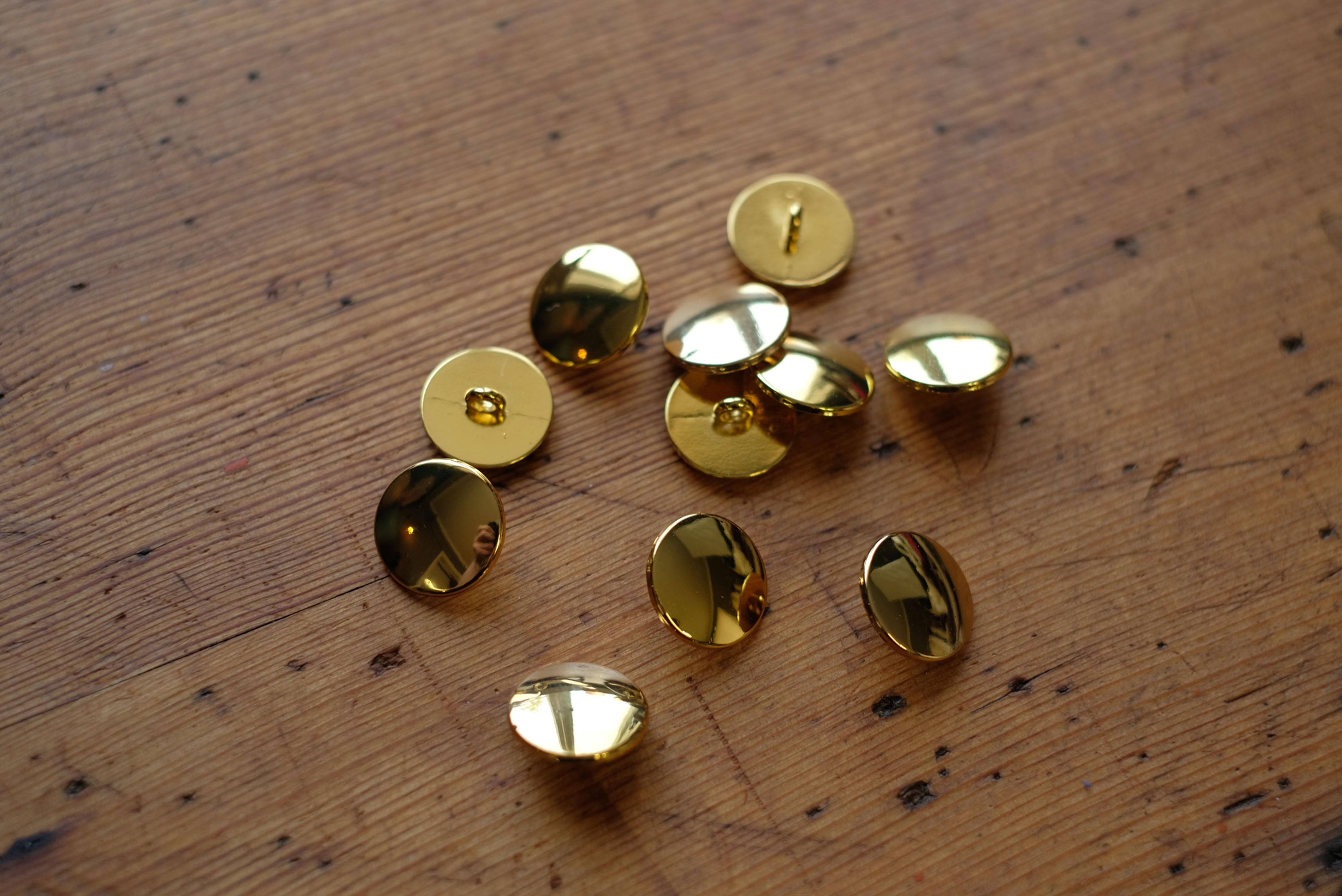 Metal semi dome button 18mm- gold