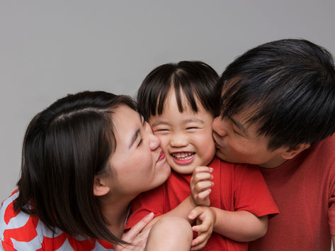 MM Photos gleeful family photography in Sydney.