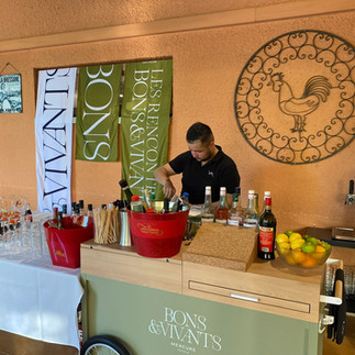 Ambiance soirée au jardin de l’Hôtel Mercure Bourg-en-Bresse