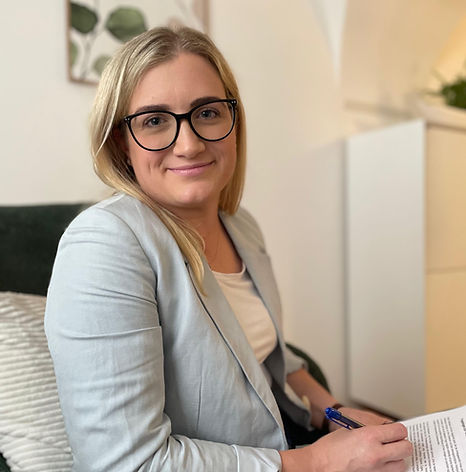 Psychotherapeutin in Ausbildung unter Supervision Anna Sallinger