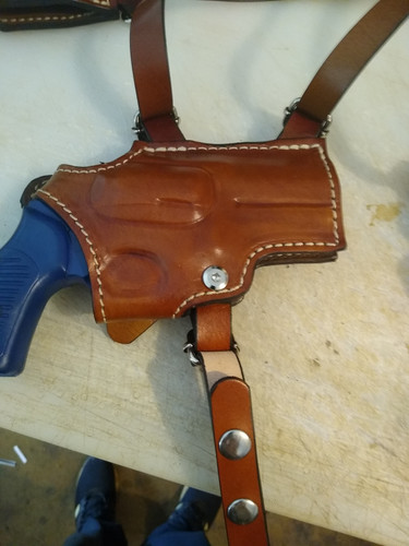 Leather Holster: S&W J Frame 2" Revolver, Ruger SP101 - 2" Barrel (# 7200 BLK