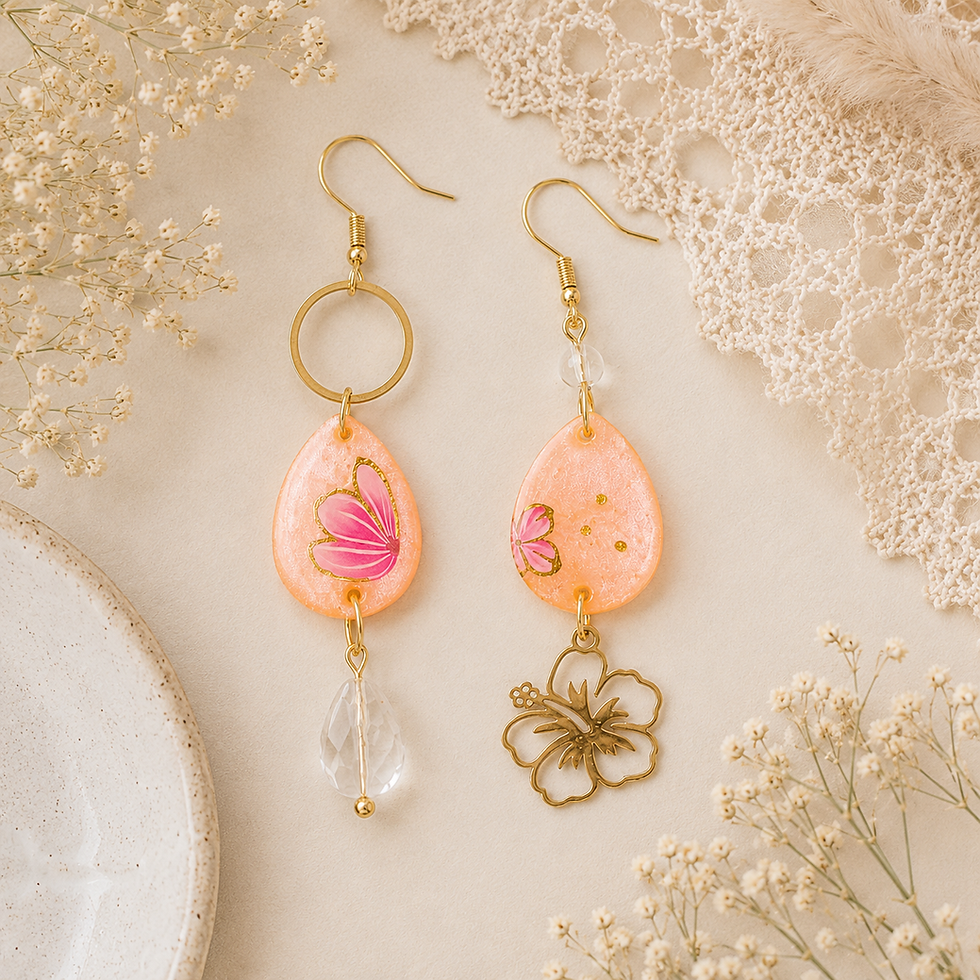 Boucles d'oreilles artisanales Cristal de roche et Pendentifs orange nacrés
