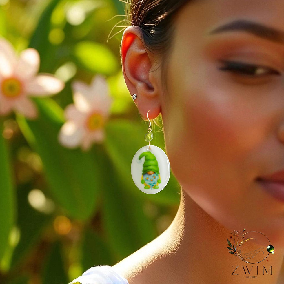 Miniature : Boucles d'oreilles asymétriques féeriques  péridot et howlite