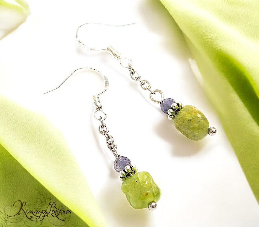Boucles d'oreilles artisanales Péridot naturel et Iolite Crochets argent 925