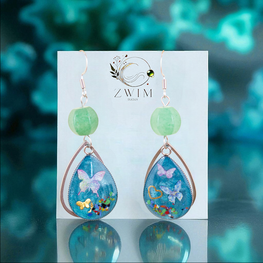 Boucles d’oreilles asymétriques artisanales en aventurine verte et résine