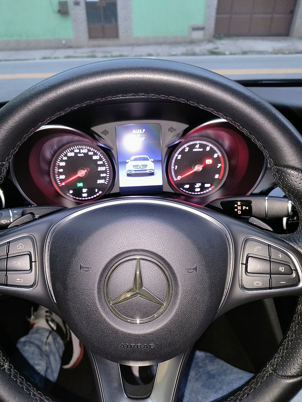 Miniatura: Mercedes-Benz Avantgarde 2.0 TB 2017