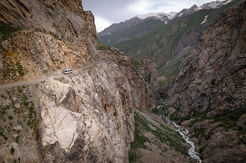 clif, dangerous road, Khoburabot-Saghirdash pass, Pamir Highway, Tajikistan.026.jpg