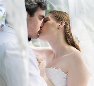 Magalie Lafleur Photography | NYC Wedding Documentary style Luxury Timeless Elegant