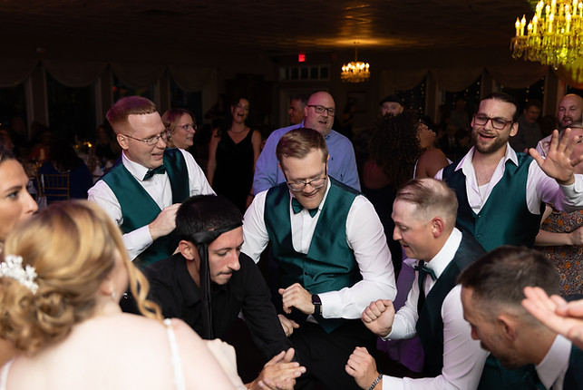 Magalie Lafleur Photography | NYC Hudson Valley Wedding Documentary style Timeless Elegant