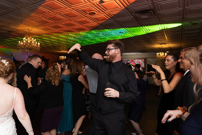 Magalie Lafleur Photography | NYC Hudson Valley Wedding Documentary style Timeless Elegant