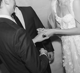Magalie Lafleur Photography | NYC Gramercy Tavern Elopement Documentary style Timeless Elegant
