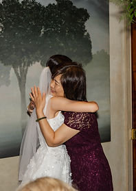 Magalie Lafleur Photography | NYC Gramercy Tavern Elopement Documentary style Timeless Elegant