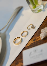 Magalie Lafleur Photography | NYC Gramercy Tavern Elopement Documentary style Timeless Elegant