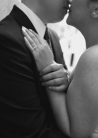 Magalie Lafleur Photography | NYC Elopement City Hall Timeless Intimate Elegant