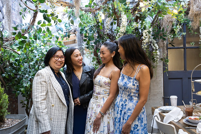 Magalie Lafleur Photography | NYC Bridal Shower Maman Soho Documentary style Timeless Elegant