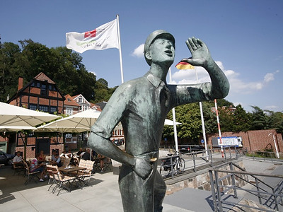 Rufer Anleger in Lauenburg