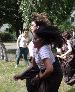 Vecchi giochi in cortile