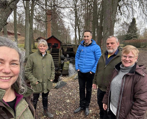 Riksdagsledamöter på vattenkraftsbesök