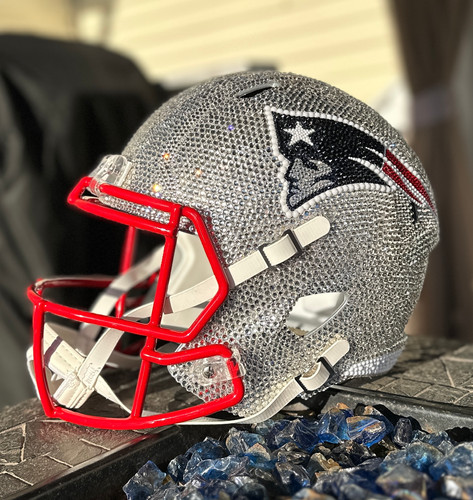 blinged out football helmets Rhinestone Miniature – Good Works 4 GOD ANY PEN OR LIGHT TRANSMISSION DIAMOND TESTER (Will show up as moissanite and not diamond on lab assays however) Looks just like a real helmet down to the face shield Pittsburgh Steelers Blinged Out NFL