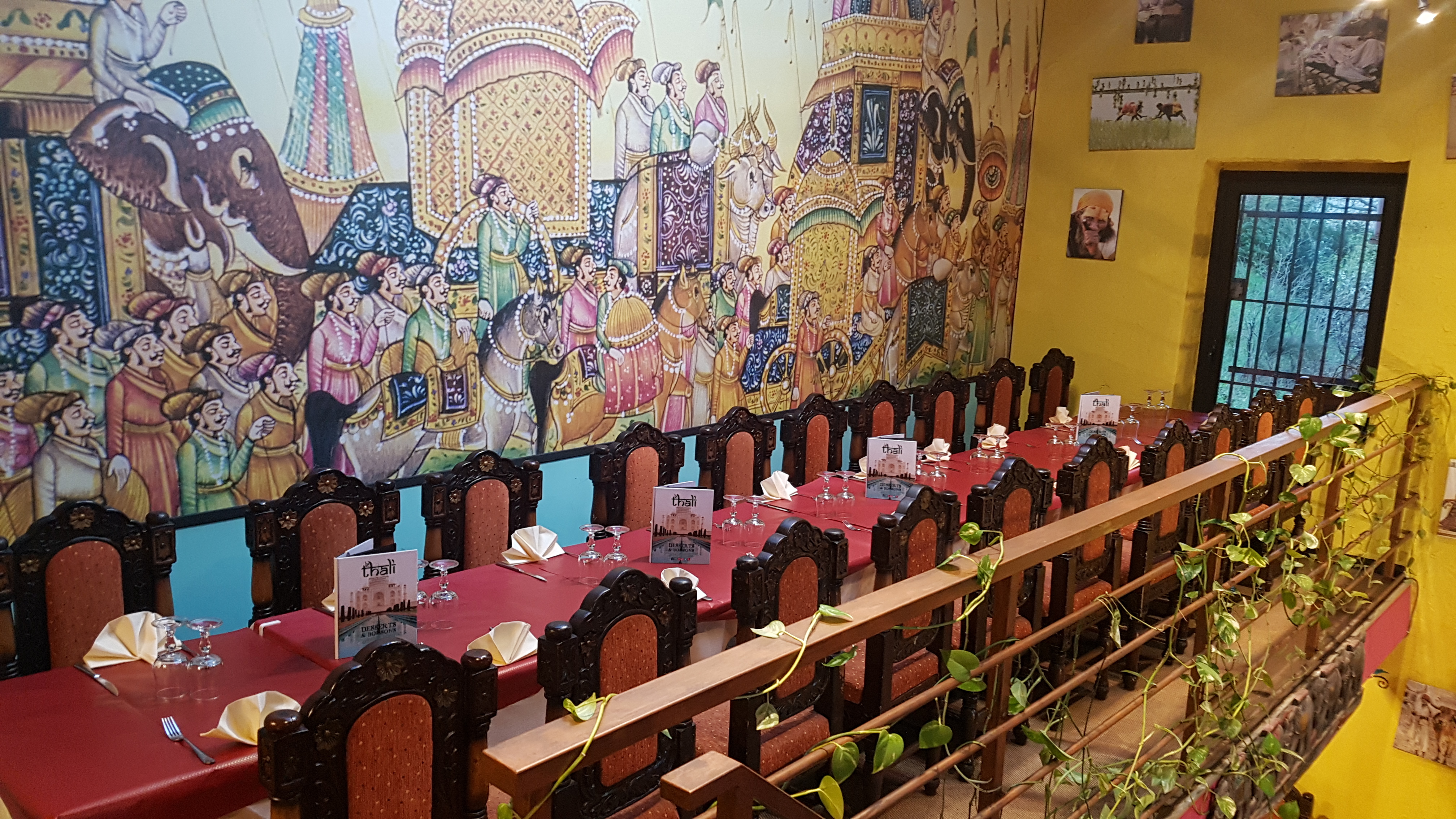 Repas de fin d'année pour une équipe à Marseille : organiser le dîner de groupe au Thali, à La Valentine