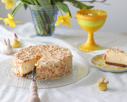 Mangojuustokakku valkosuklaakuorrutteella