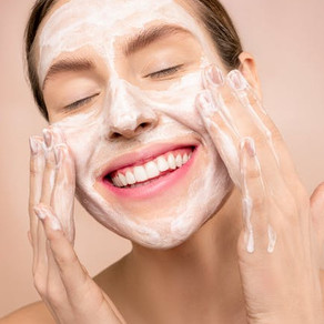 This Is How to Wash Your Face Correctly