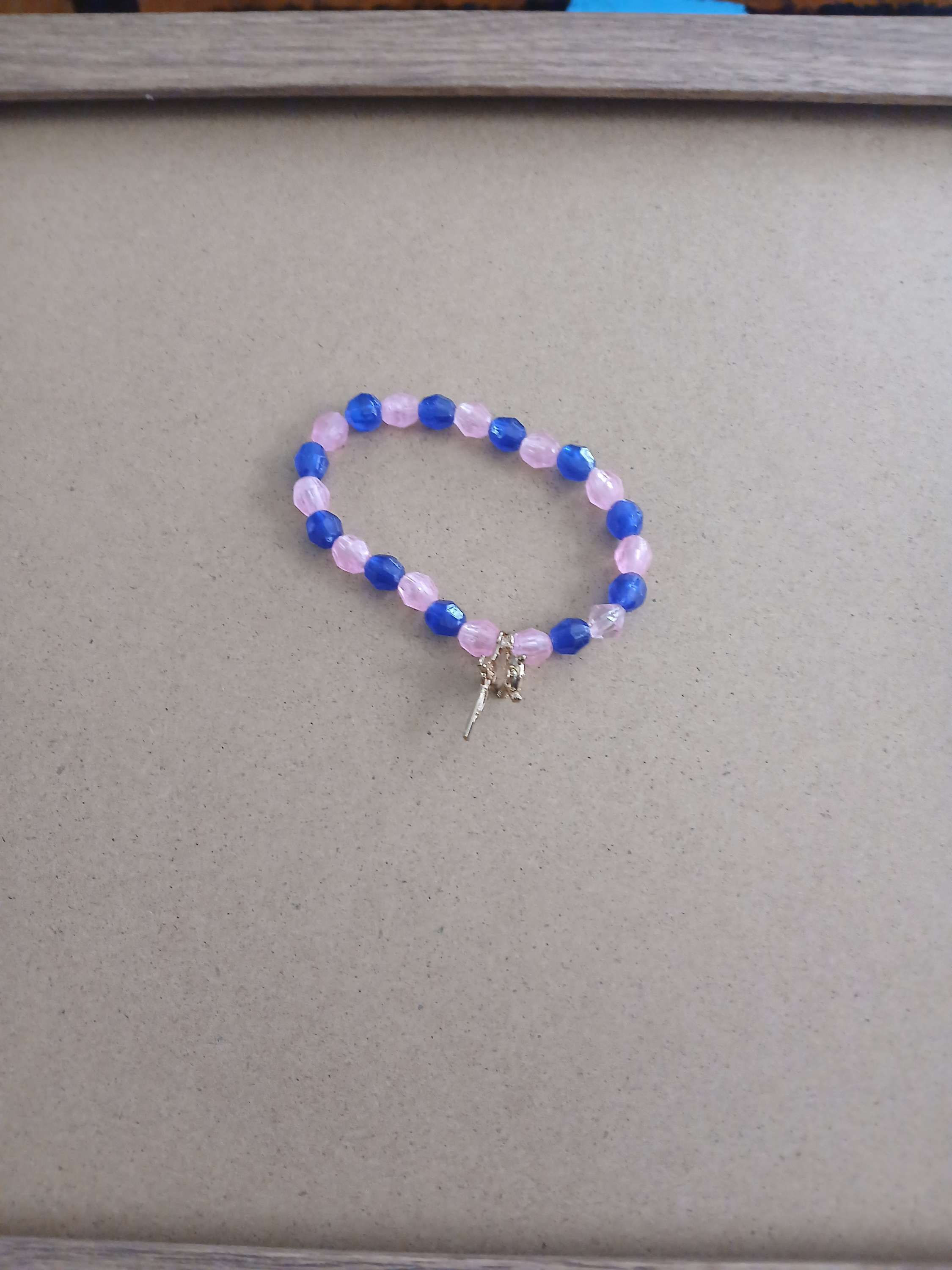 Girls purple &pink bracelet with two charms 