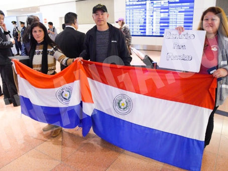 Latinos en Japón no pudieron ver al papa en su llegada.