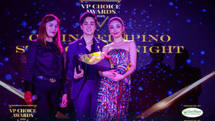 Awards Central Plaques: A Stunner at the VP Choice Awards 2019
