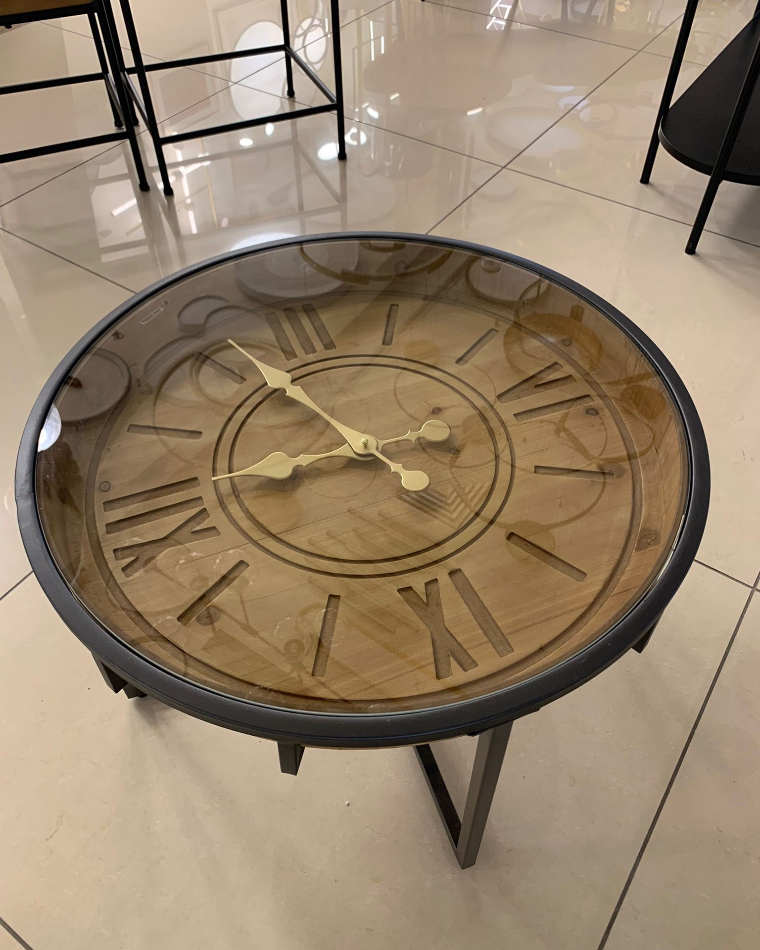 שולחן וינטג שעון 