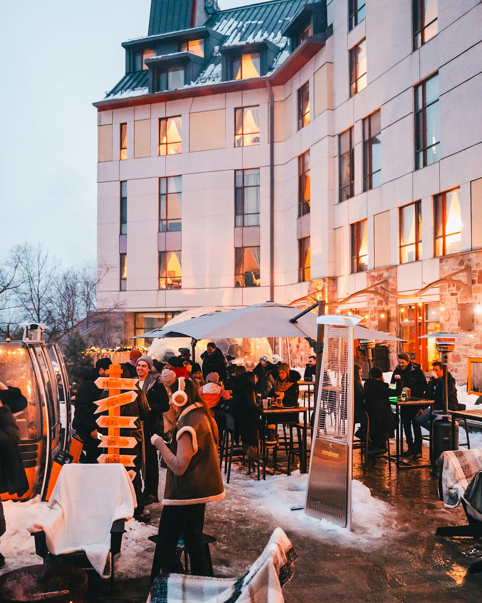 Apres ski at the Fairmont Tremblant. Photo Credit: Mystikopoulos Photography