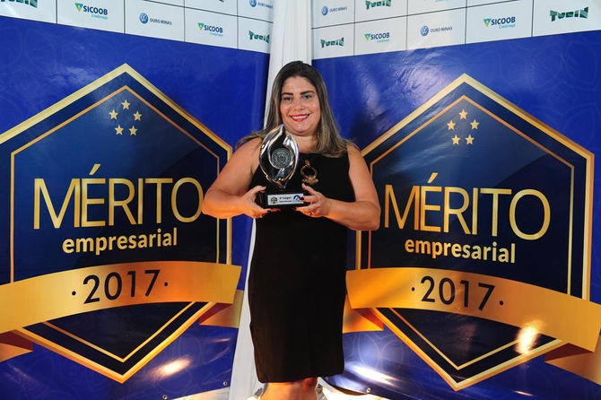 Cooperouro é vice-campeão no Mérito Empresarial 2017