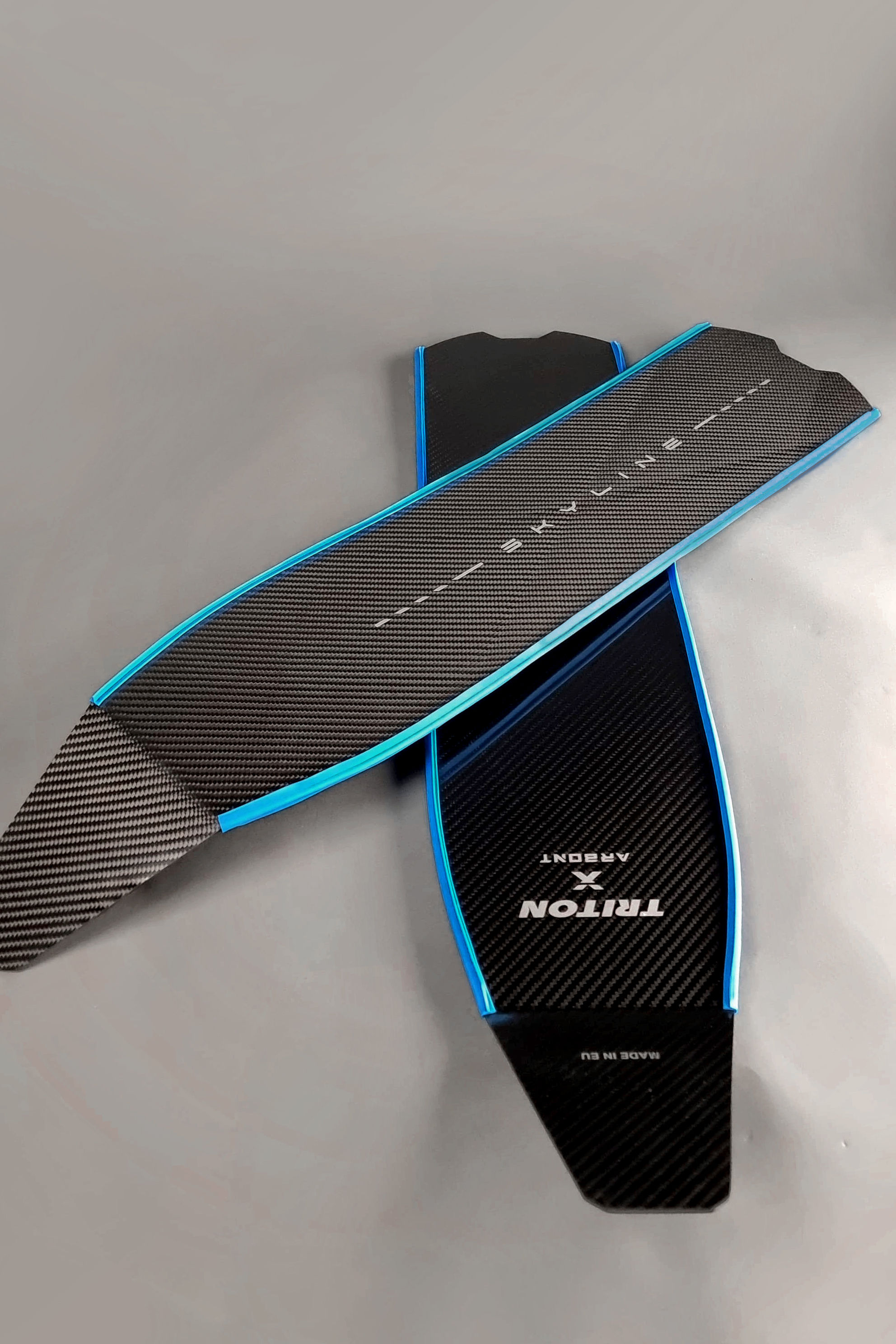 Triton Blade -SKYLINE-