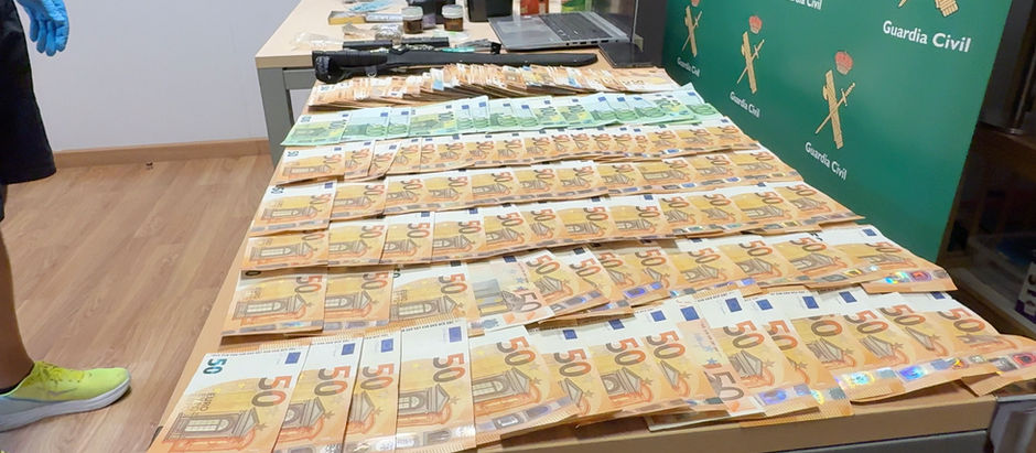 A Garda Civil desmantela un punto de distribución de droga en Ordes e desmantela un dos maiores puntos de distribución de MDMA en Galicia