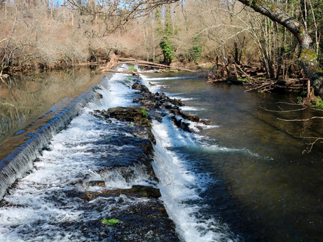 Vertido no río Tambre tras a rotura da balsa de áridos dunha canteira en Frades