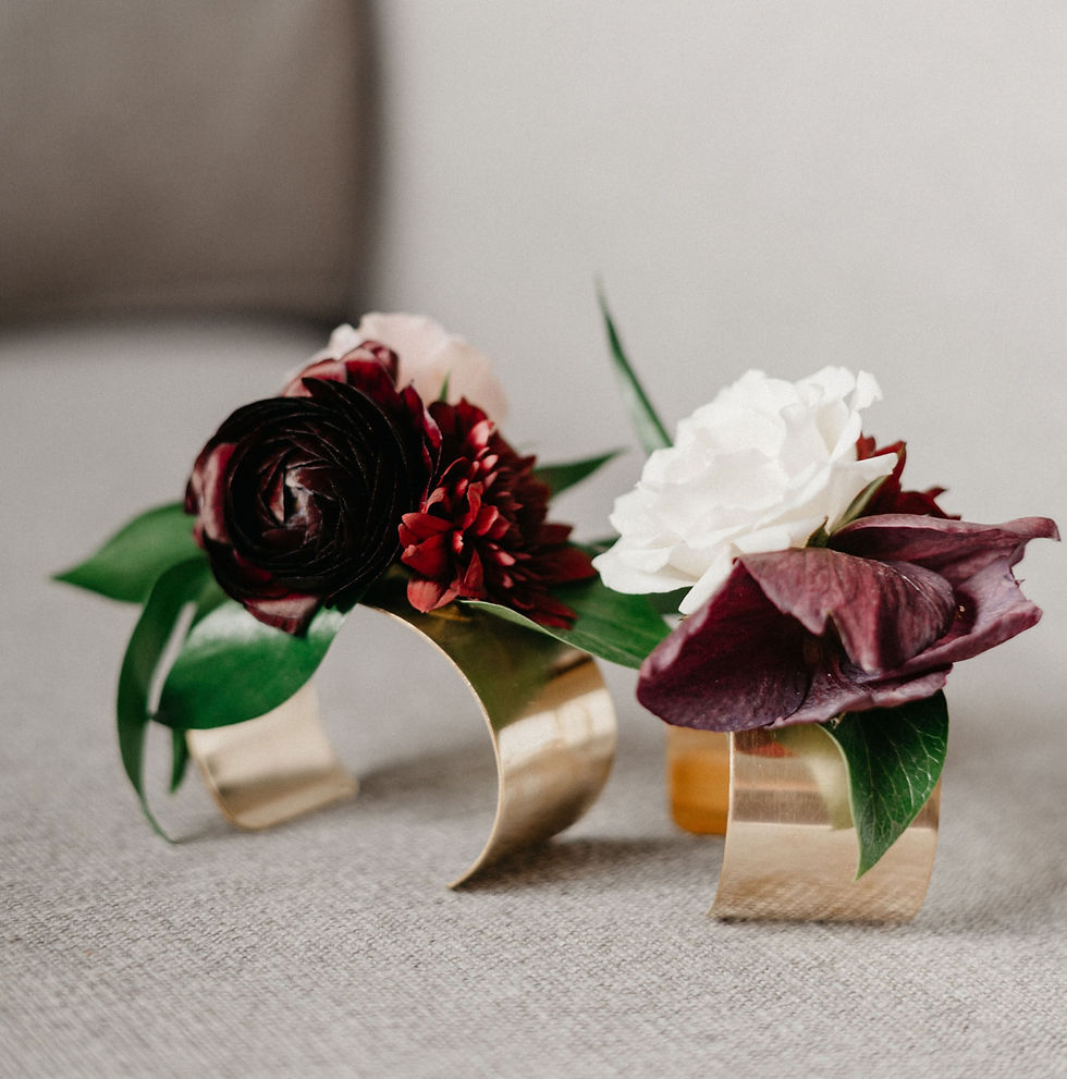 Thumbnail: corsage