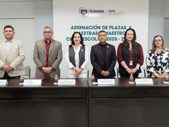 Asigna Gobierno de Ismael Burgueño plazas a maestras y maestros del Sistema Educativo Municipal
