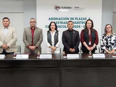 Asigna Gobierno de Ismael Burgueño plazas a maestras y maestros del Sistema Educativo Municipal