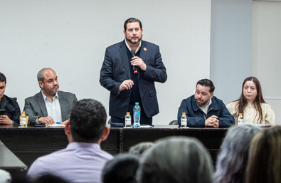 Atiende Ismael Burgueño a representantes de agrupaciones de policías municipales