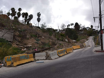 Monitorean zonas de riesgo por deslizamientos en Tijuana