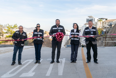 Inaugura Presidente Municipal Ismael Burgueño Ruiz obra de reconstrucción de pavimento