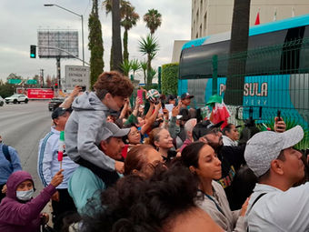 ¡Irán, hermano, ya eres mexicano!: afición despide a la selección iraní en Tijuana