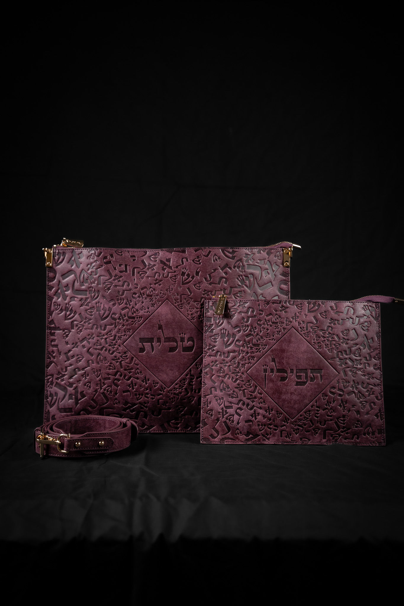 ISRAEL LETTERS - Abraham - Crimson