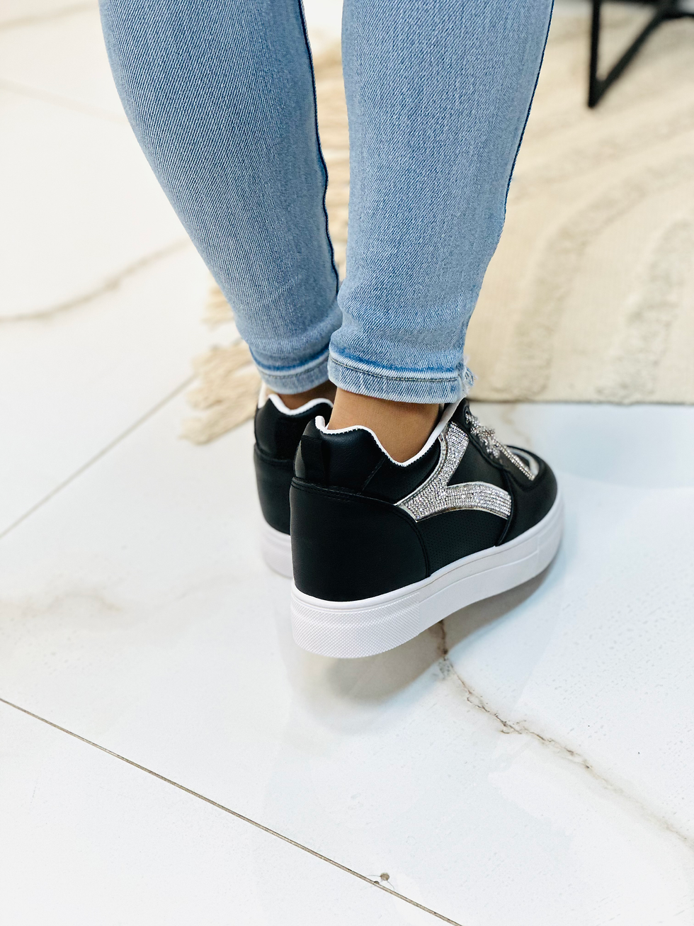 Miniatura: TENISKY AUSTIN