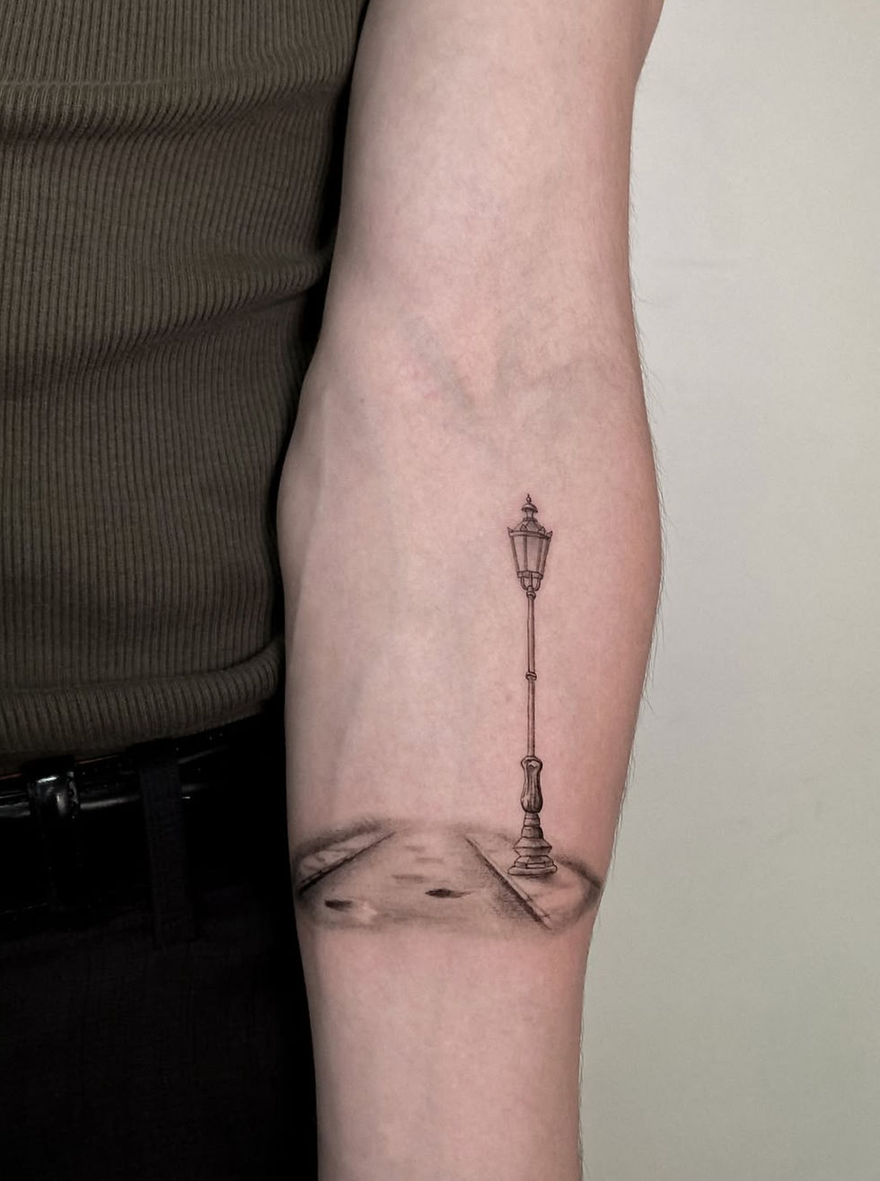 Best fine-line tattoo in Toronto