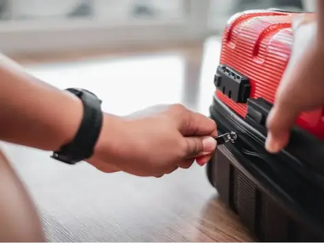 Seguro viagem em casos de bagagens extraviadas: entenda a atuação do corretor ao orientar o segurado.