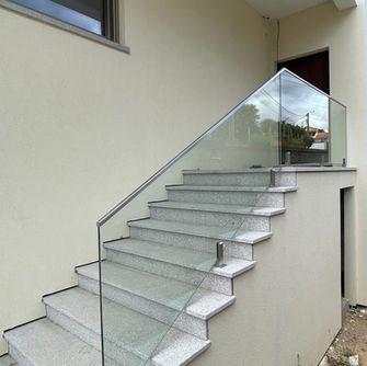 OK claudia proteção em vidro modelo spike.jpg