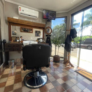 barbearia petricks em cambui no sul de minas, corte de cabelo, barba, bigode, corte navalh